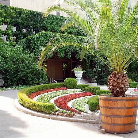 Imperial And Spa, Riviera Club