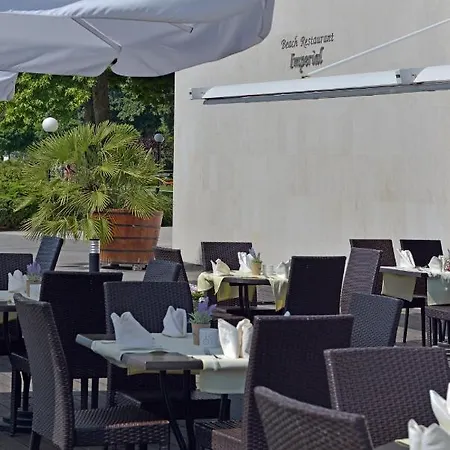 Imperial And Spa, Riviera Club